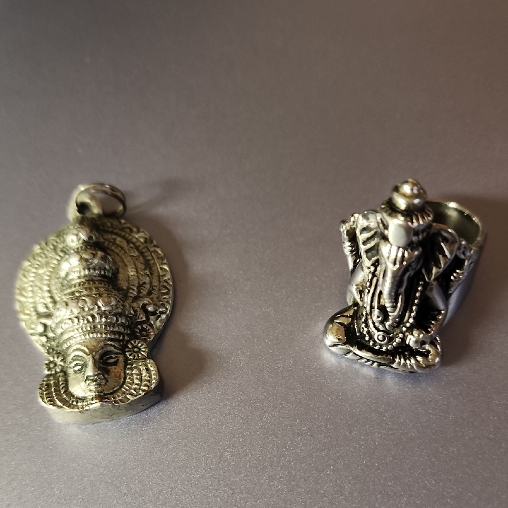 Ganish Ring And Pendent